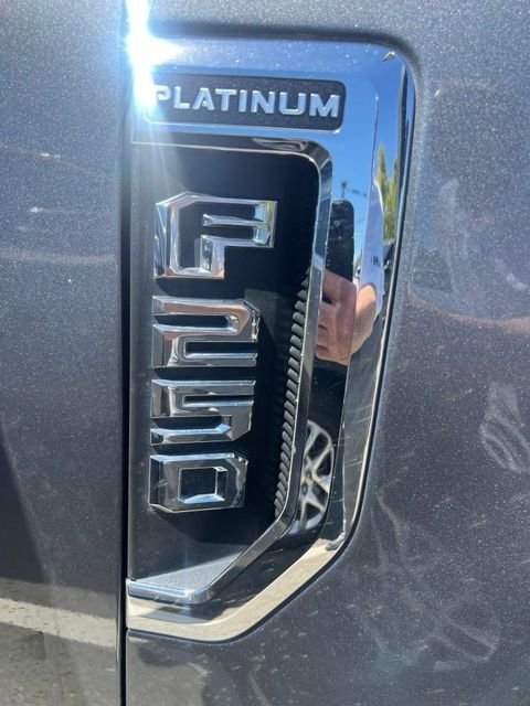 Used 2022 Gray Ford Platinum image 5