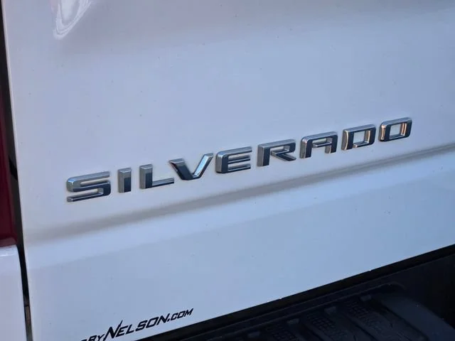 Used 2022 Summit White Chevrolet WT image 16