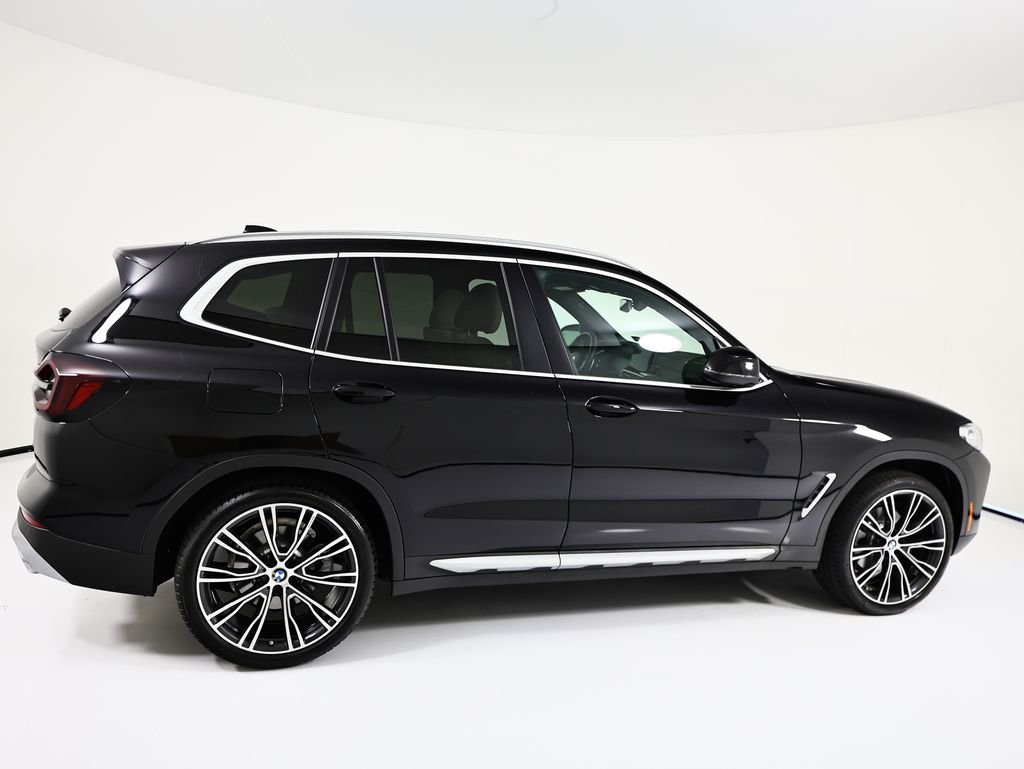 Used 2024 Black BMW xDrive30i image 8