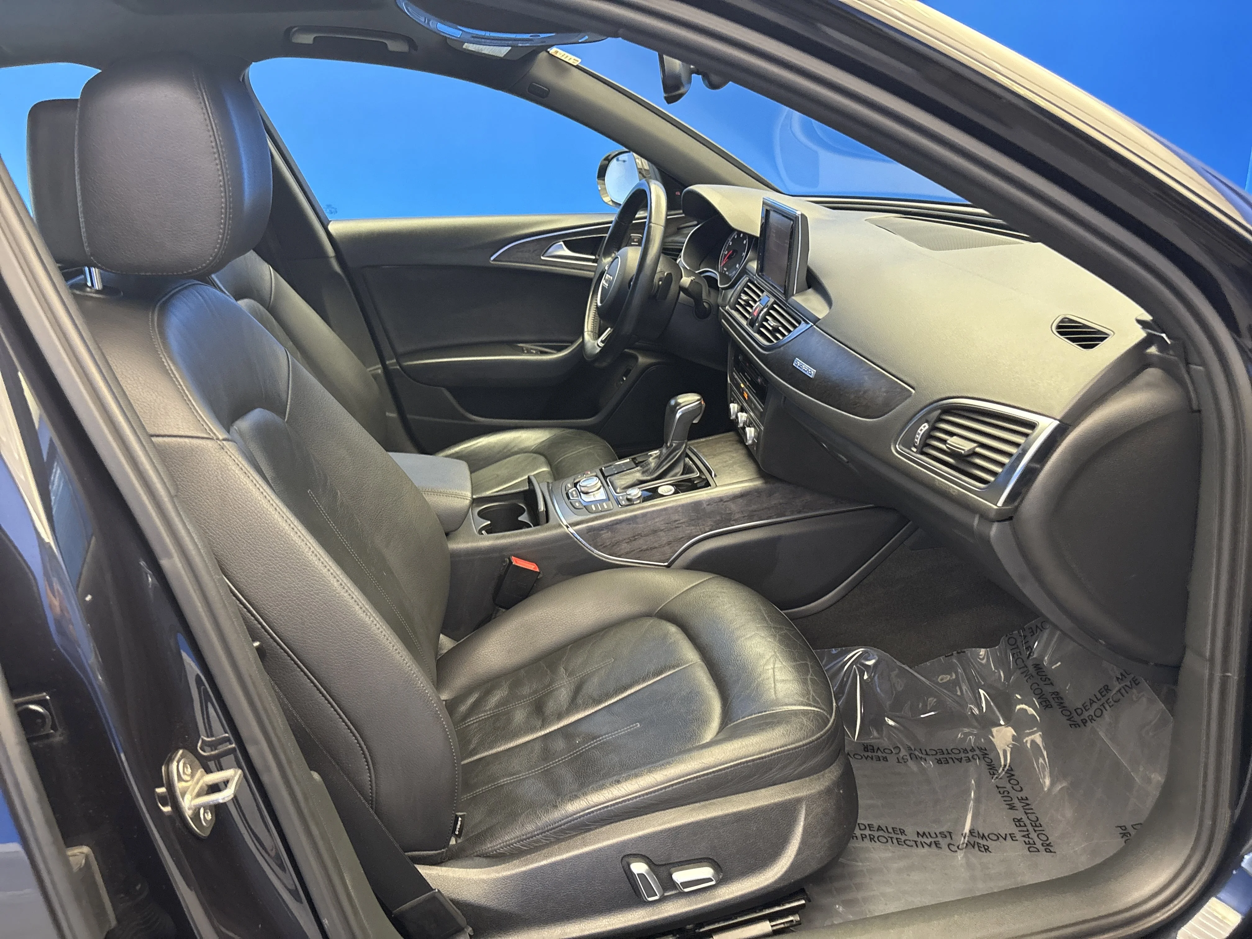 Used 2018 Moonlight Blue Metallic Audi Premium image 24