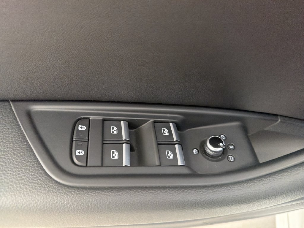 2022 Audi A4 Premium - Photo 10