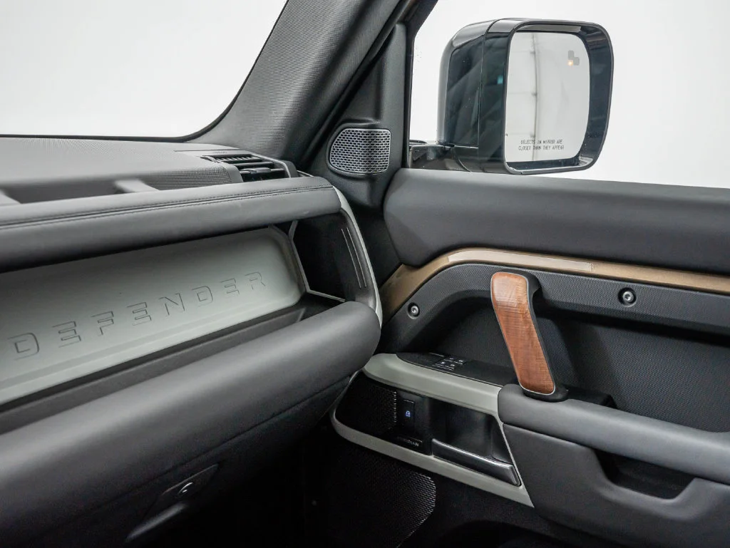 Used 2024 Gondwana Stone Metallic Land Rover X-Dynamic SE image 41