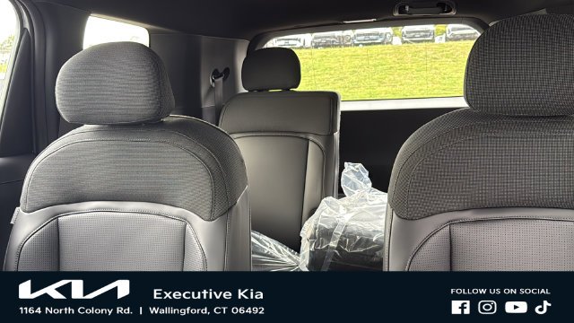 New 2027 Ivory Silver Kia S image 21