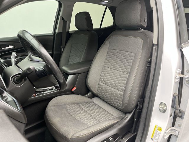 Used 2018 Summit White Chevrolet LT image 8