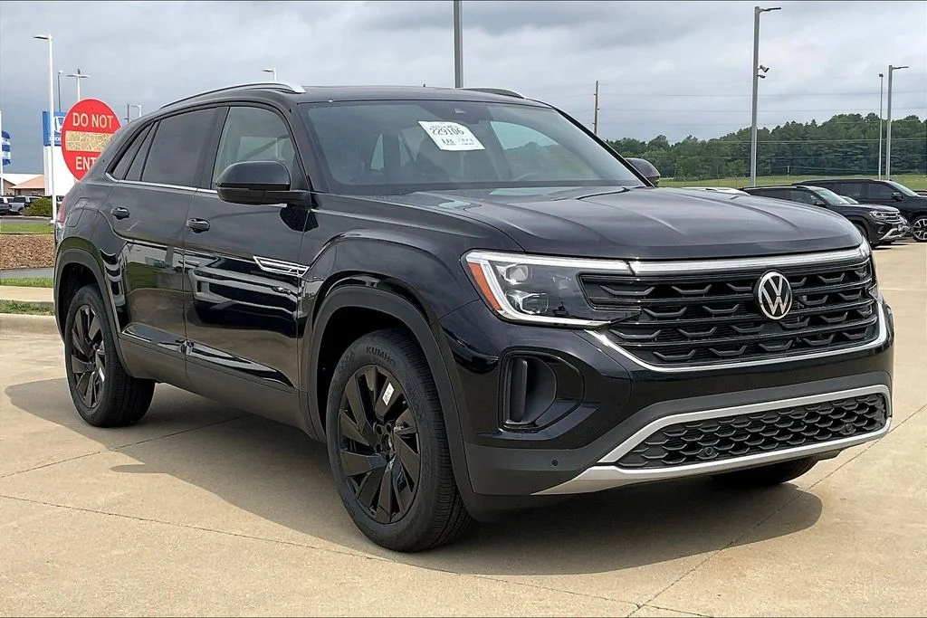 2026 Volkswagen Atlas Cross Sport 2.0T SE w/Tech 4MOTION's photo