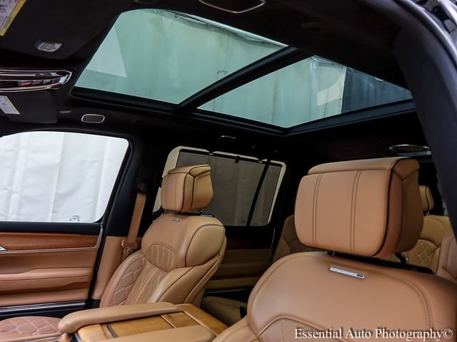 Used 2022 Black Jeep Series III image 10