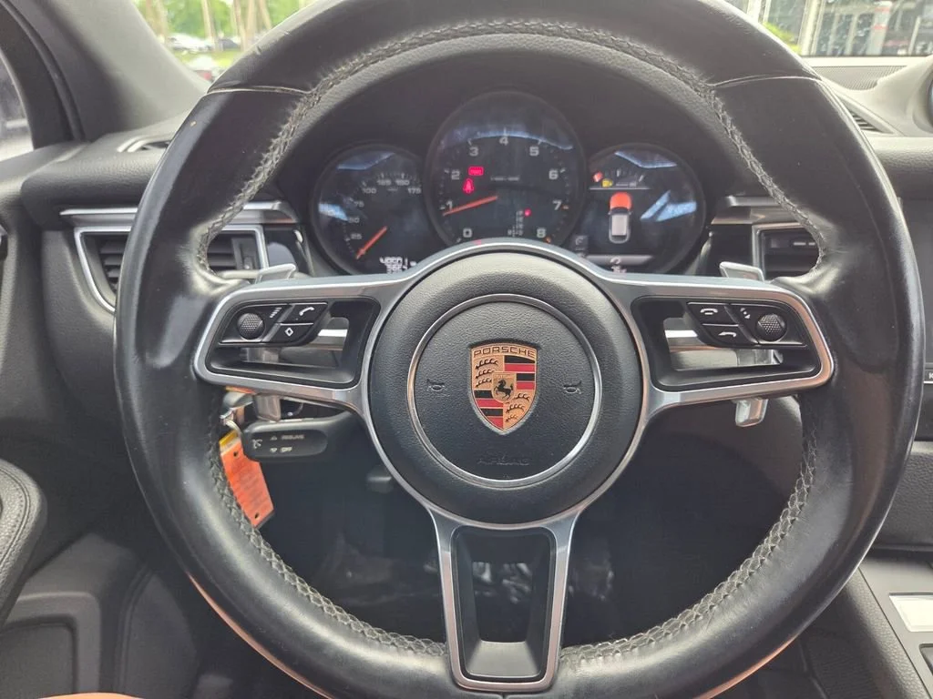 Used 2018 Silver Porsche  image 16