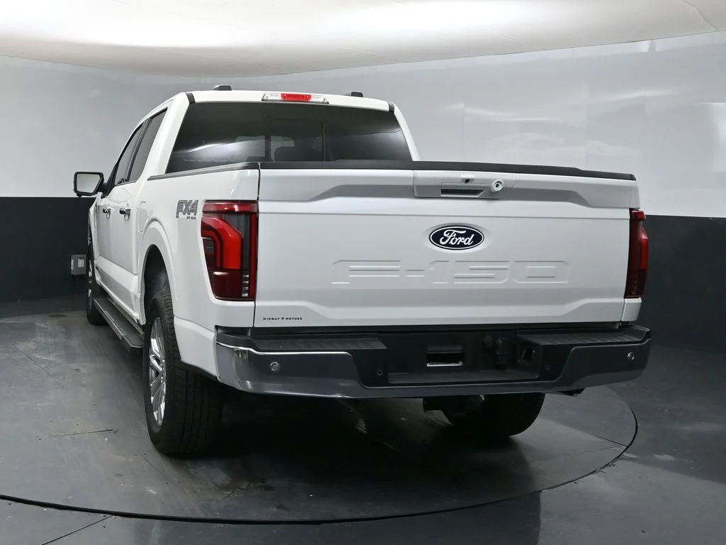 New 2025 White Ford Lariat image 3