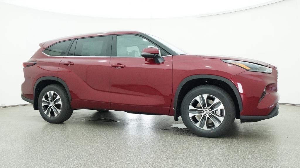 New 2026 Ruby Flare Pearl Toyota XLE image 48