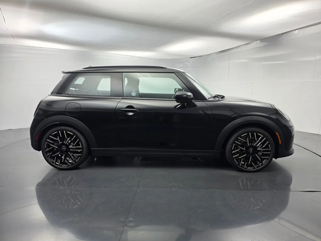 New 2026 Black MINI Signature Plus image 3