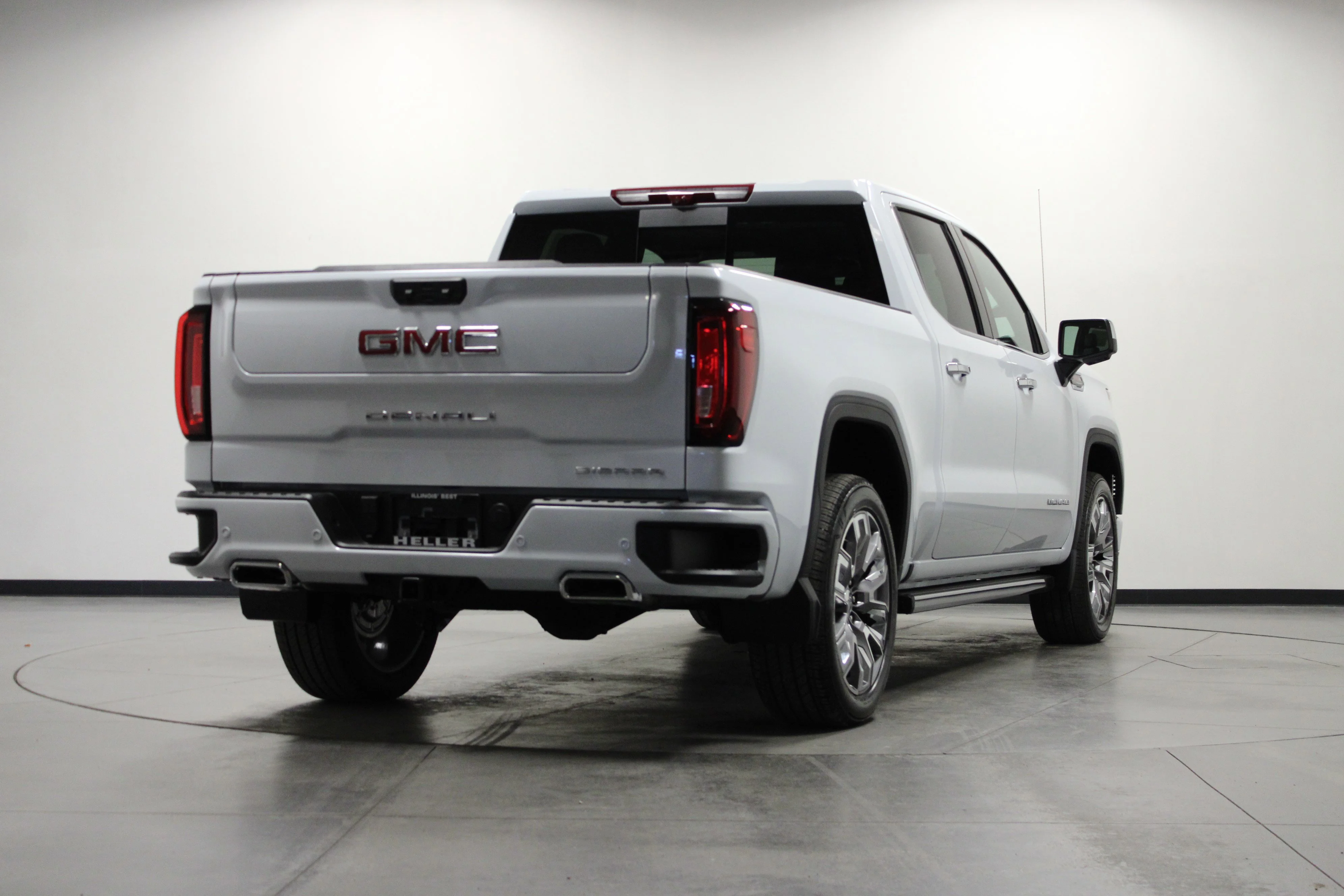 New 2026 Glacier White Tricoat GMC Denali image 4