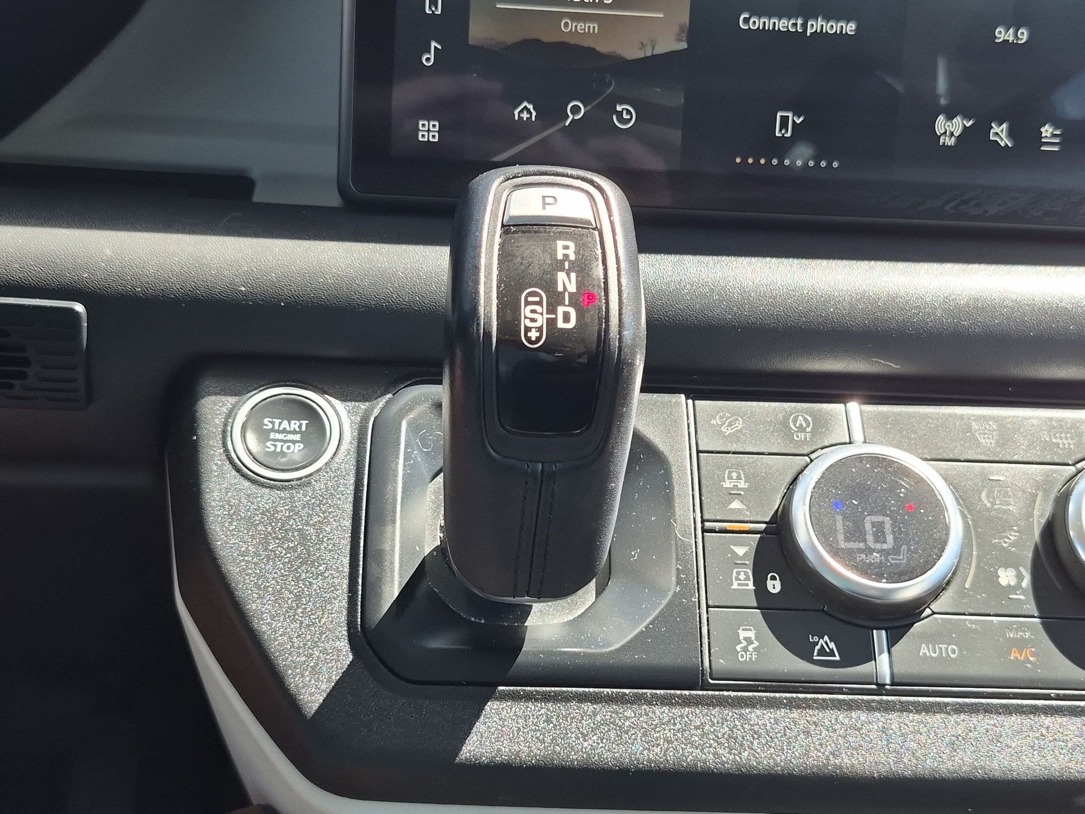Used 2020 Fuji White Land Rover HSE image 26