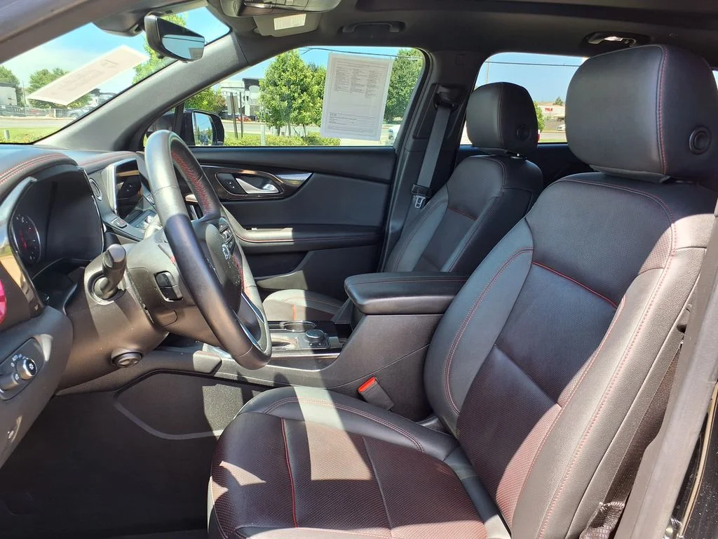 Used 2022 Black Chevrolet RS image 15