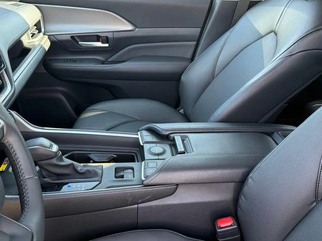Certified Used 2026 CELESTIAL SILVER Toyota XLE image 10