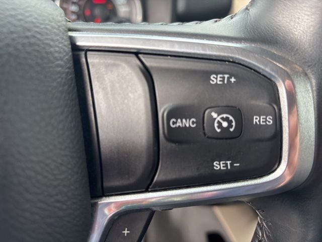 Used 2022 White Ram Laramie image 29