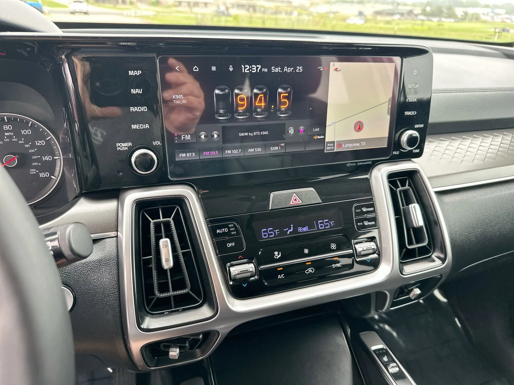 2022 Kia Sorento S - Photo 16
