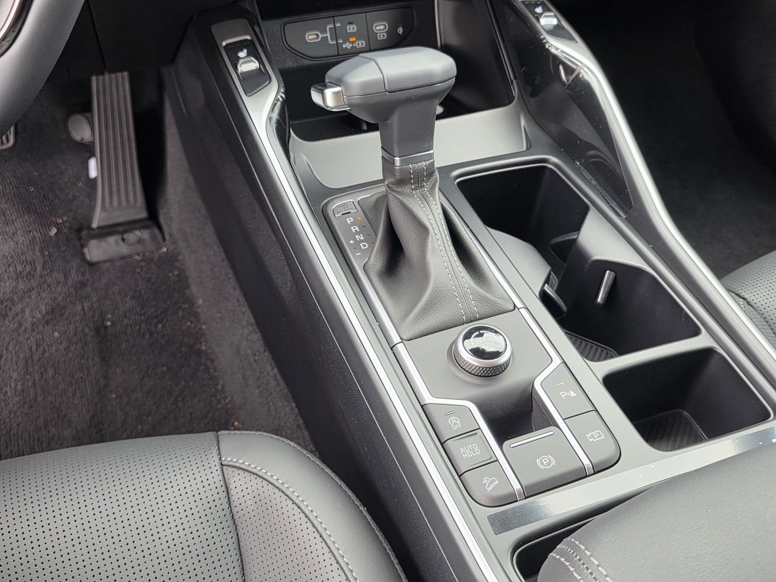 New 2026 Black Kia S image 21