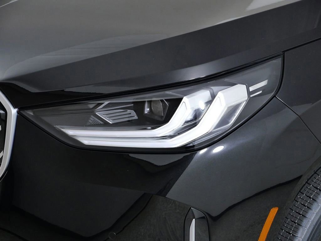 Used 2026 Black Sapphire Metallic BMW 30 xDrive image 4