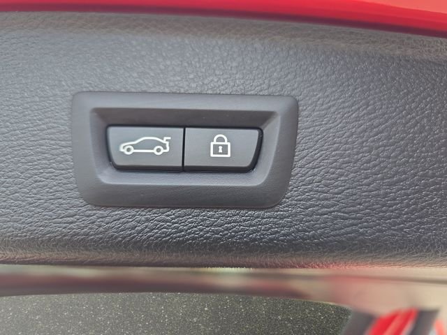 Used 2016 Red BMW xDrive35i image 16