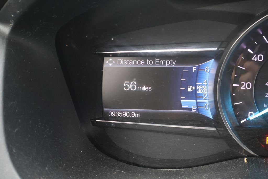Used 2018 Shadow Black Ford XLT image 16