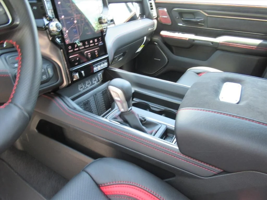 New 2026 Diamond Black Crystal Pearl-Coat Exterior Paint RAM RHO image 18