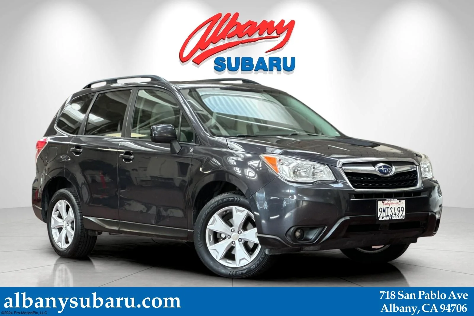Used 2016 Gray Subaru 2.5i Premium image 1