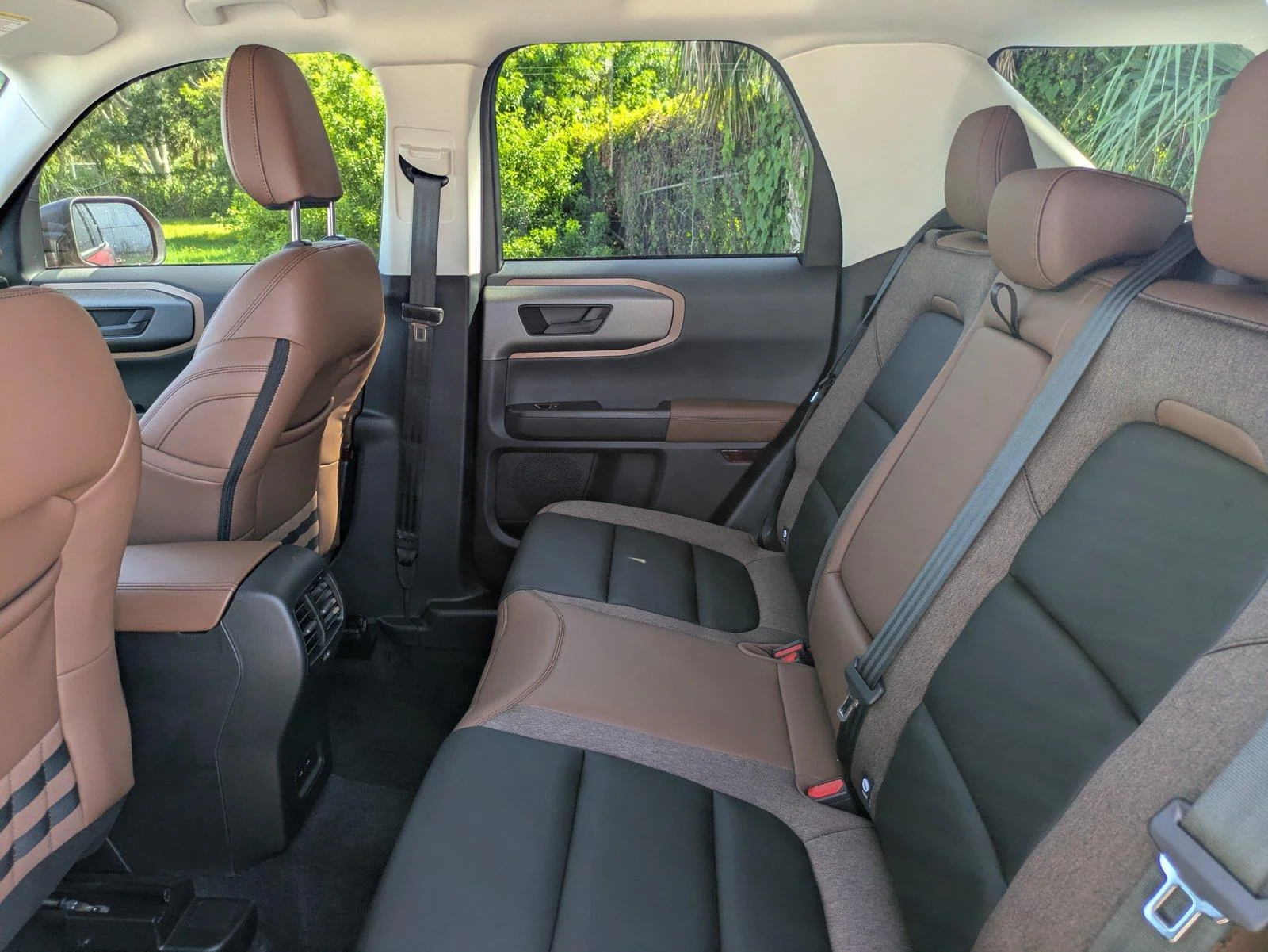 New 2026 Ruby Red Metallic Tinted Clearcoat Ford Outer Banks® image 14