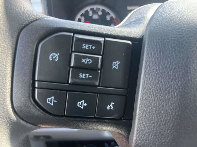 New 2026 Carbonized Gray Metallic Ford XLT image 17