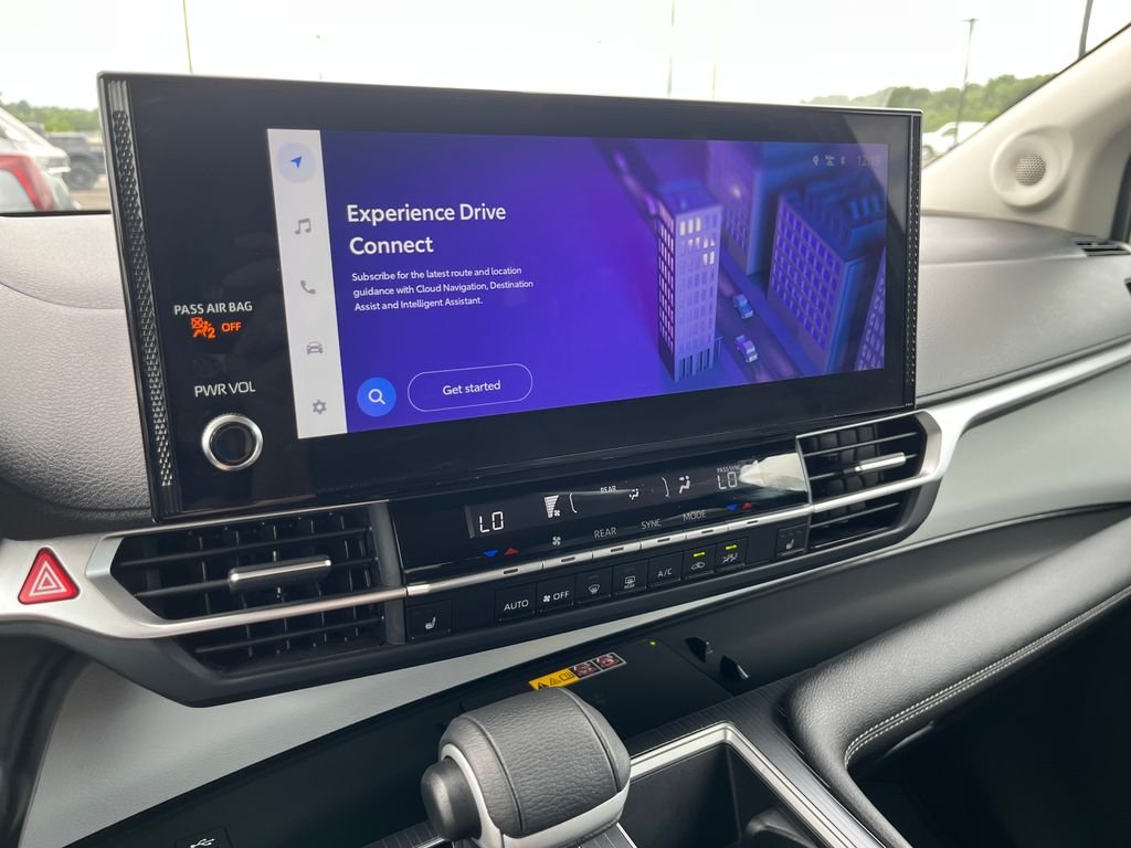 Used 2025 Green Toyota XLE image 17
