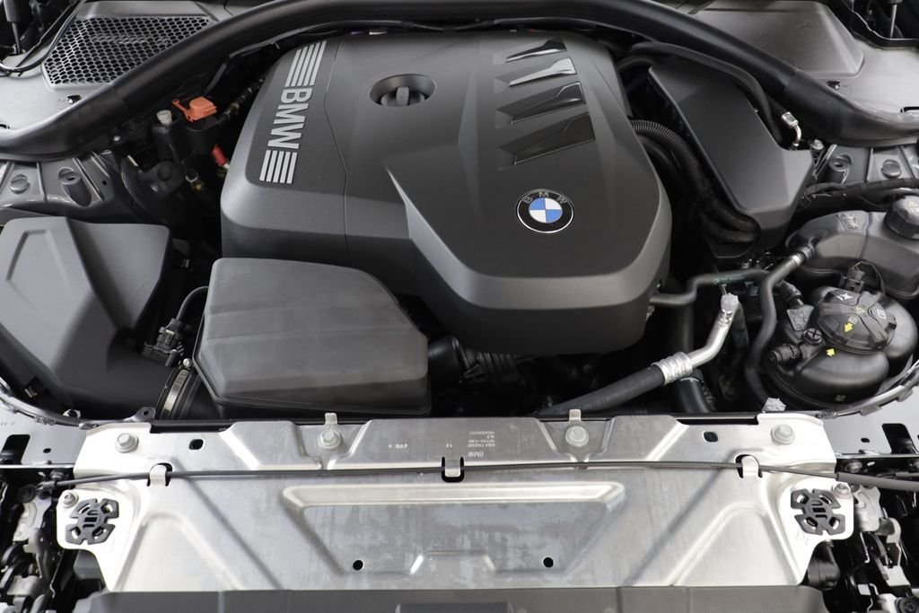New 2026 Skyscraper Grey Metallic BMW 330i xDrive image 23