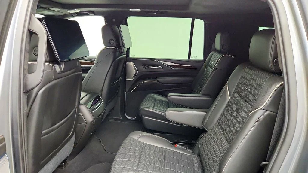Used 2021 Satin Steel Metallic Cadillac 4WD 4dr Sport Platinum w/ Super Cruise & Night Vision image 21