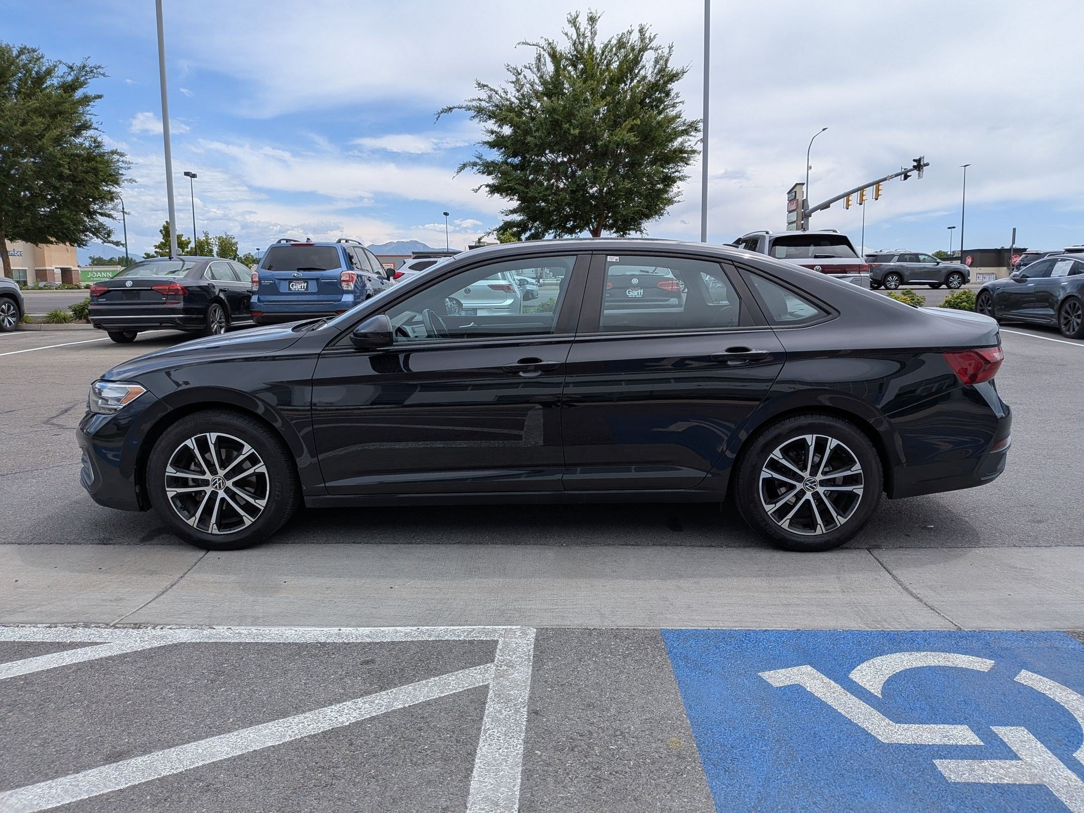 Used 2022 Deep Black Pearl Volkswagen Sport image 7