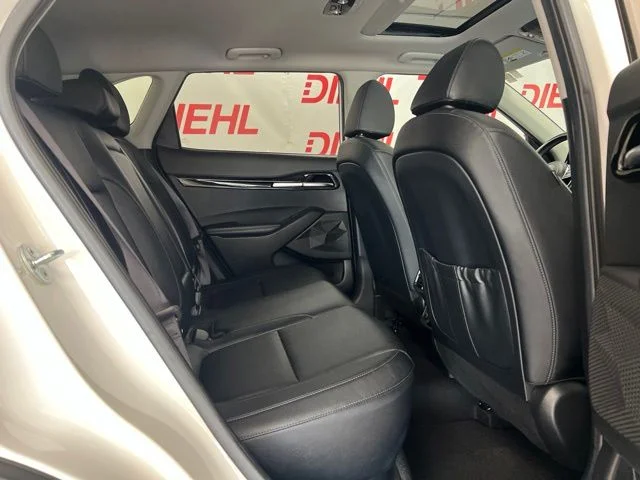 Used 2021 White Kia SX image 10