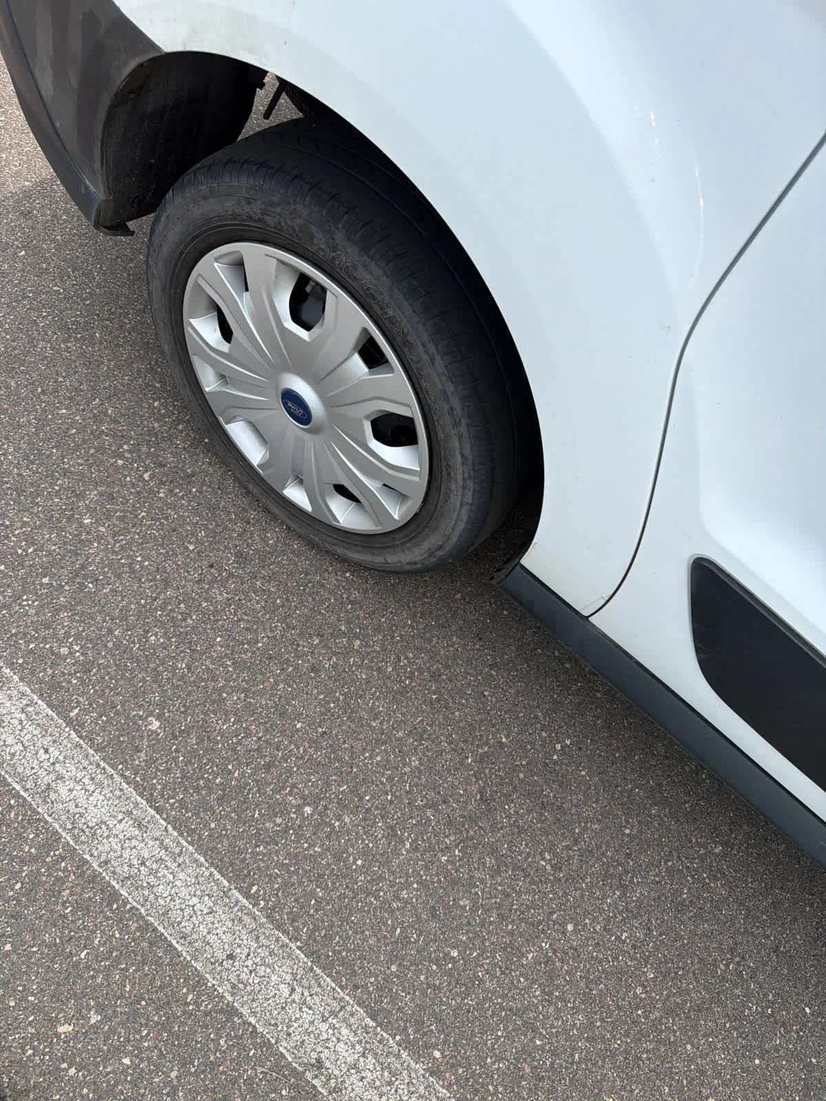 Used 2021 Frozen White Ford XL image 6