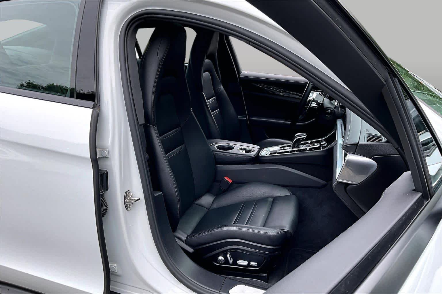 Pre-Owned 2020 Porsche Panamera 4