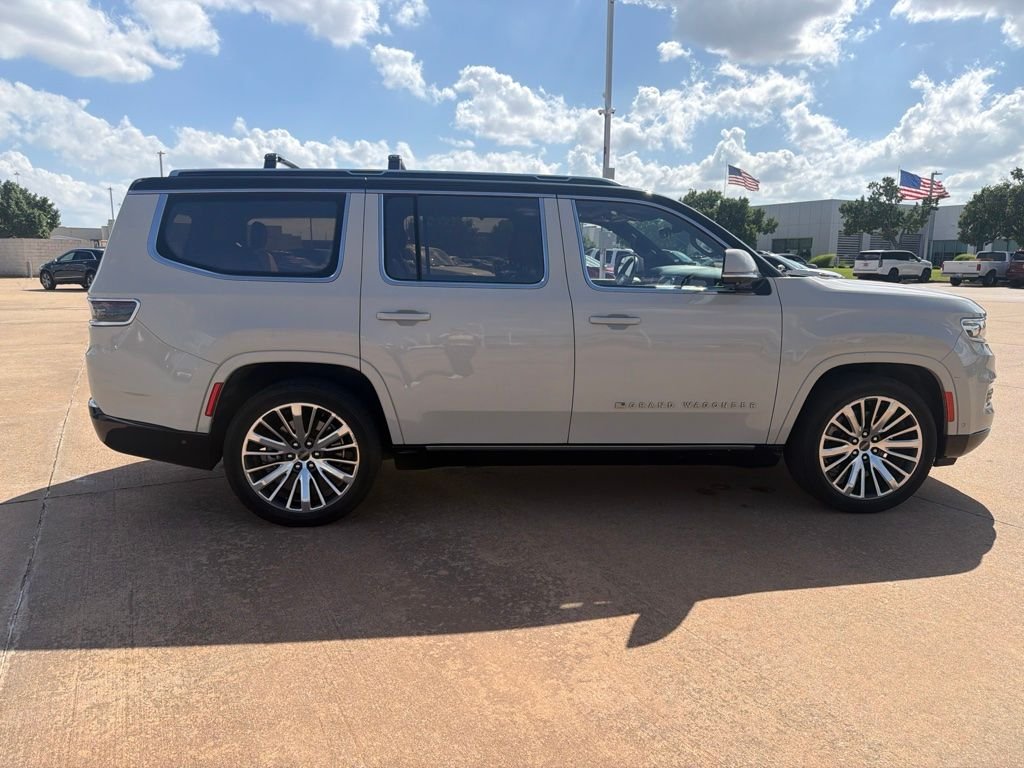 Used 2022 White Jeep Series III image 4