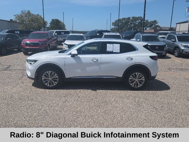 Used 2022 Summit White Buick Preferred image 3