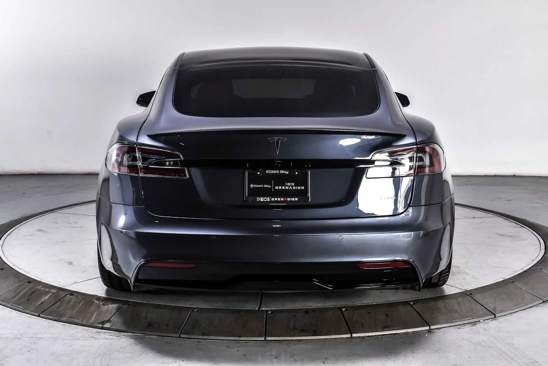 Used 2021 Midnight Silver Metallic Tesla Plaid image 5