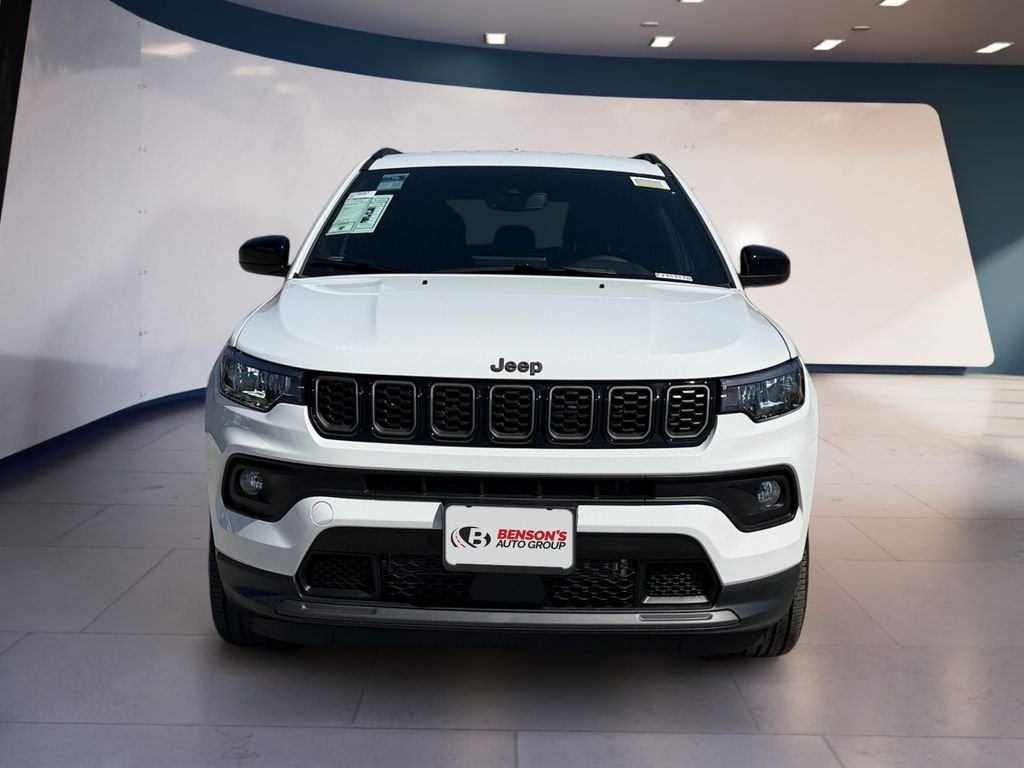 New 2026 Bright White Clear-Coat Exterior Paint Jeep Latitude image 8