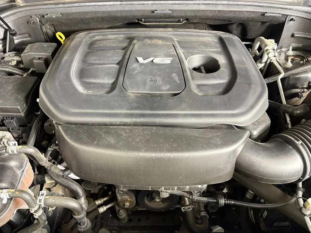 Used 2019 Black Jeep Laredo image 46