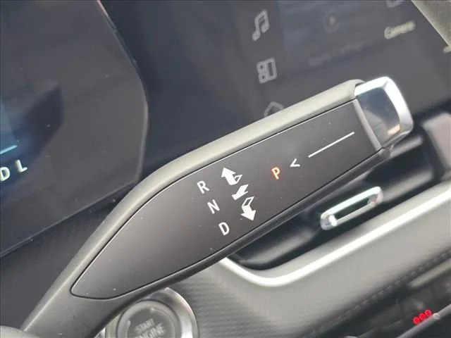 New 2026 Summit White Chevrolet LT image 26