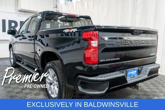 Used 2023 Black Chevrolet Custom image 7