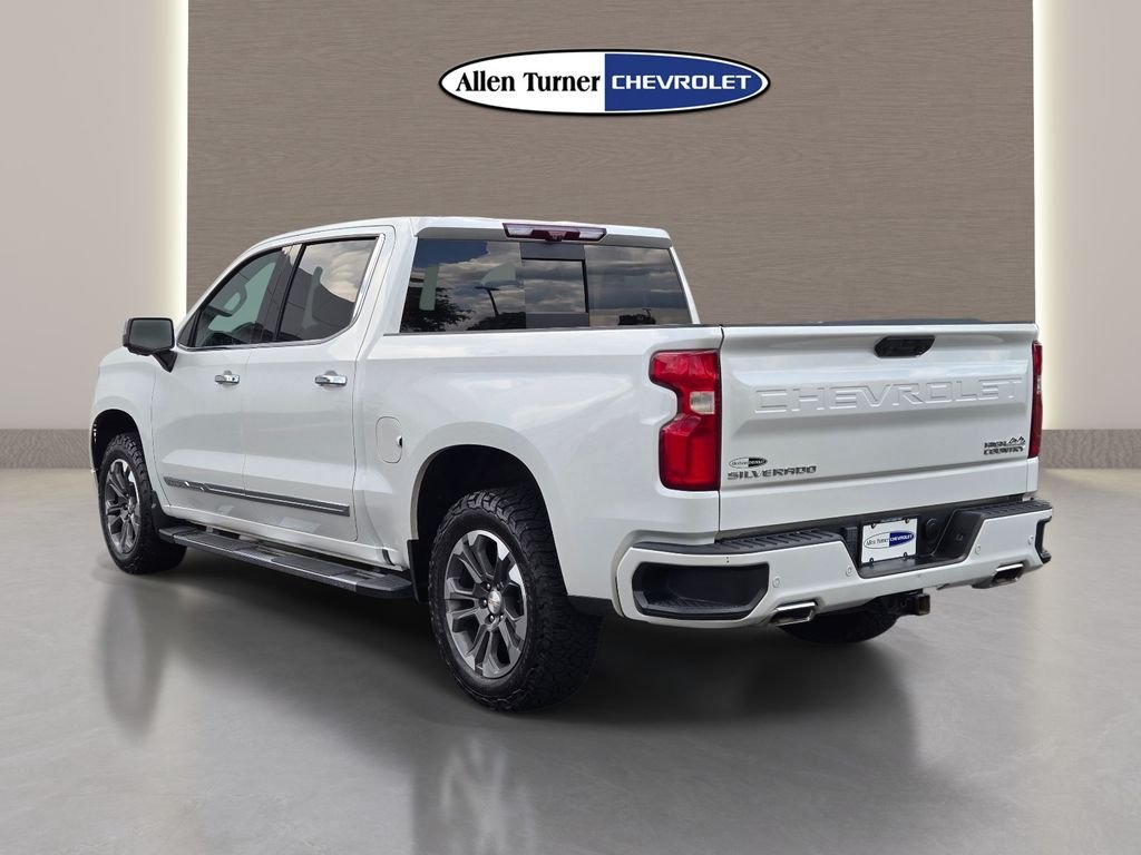 Used 2024 Beige Chevrolet High Country image 9