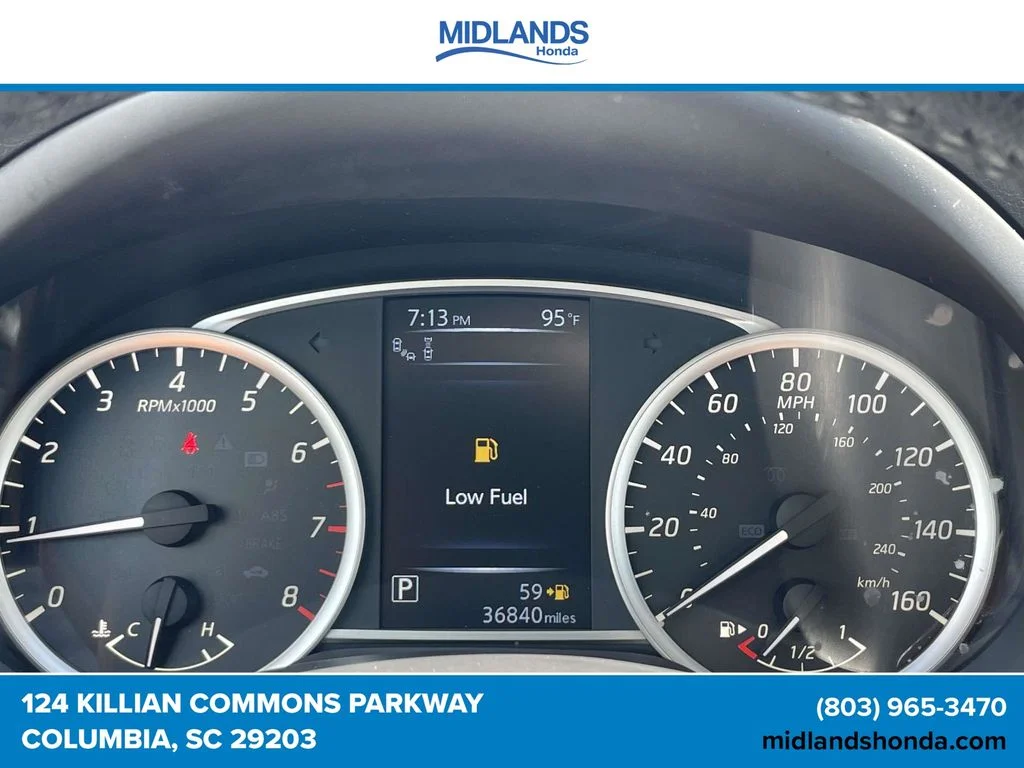 Used 2018 Super Black Nissan SR image 19