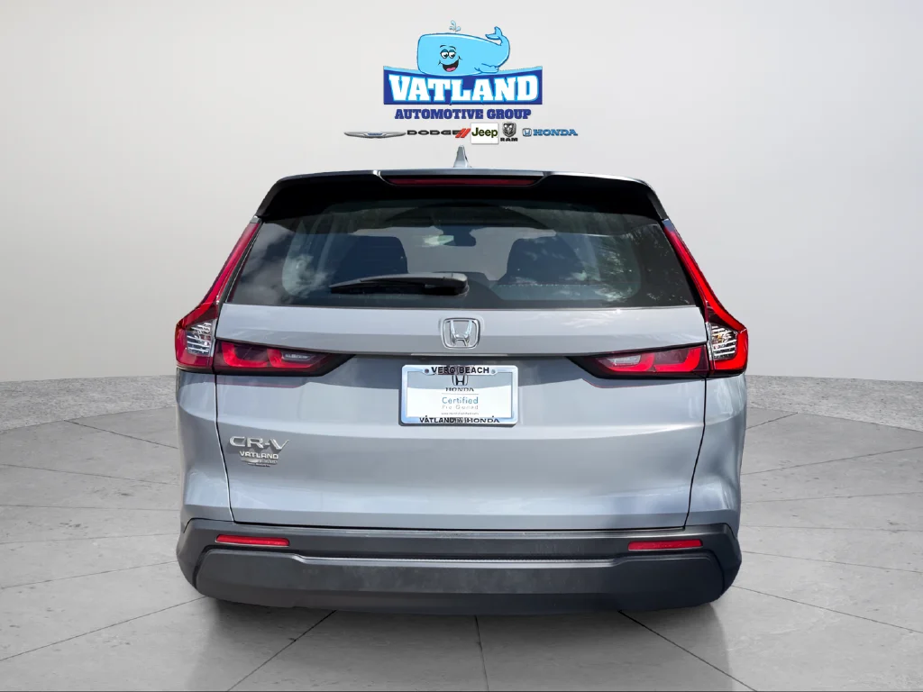Used 2024 Lunar Silver Metallic Honda LX image 4