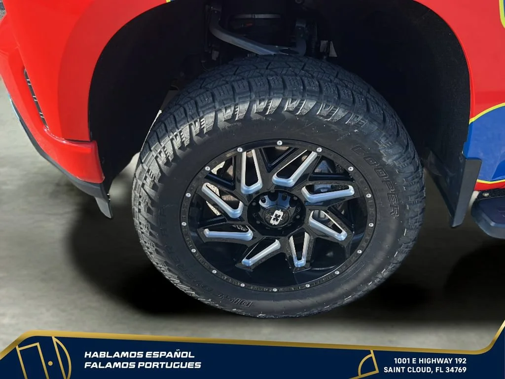 Used 2022 Oxford Brown Metallic Chevrolet High Country image 30