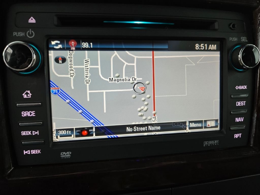 Used 2021 White Fade Chevrolet Explorer Limited SE image 24