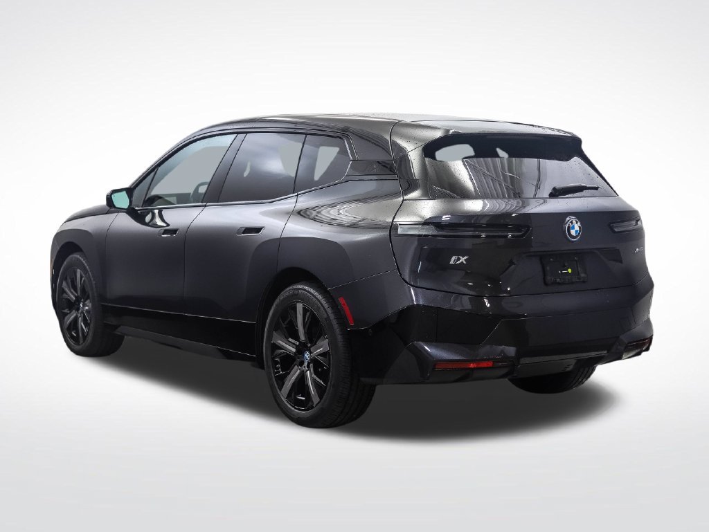 Certified Used 2024 Dark Graphite BMW xDrive50 image 3