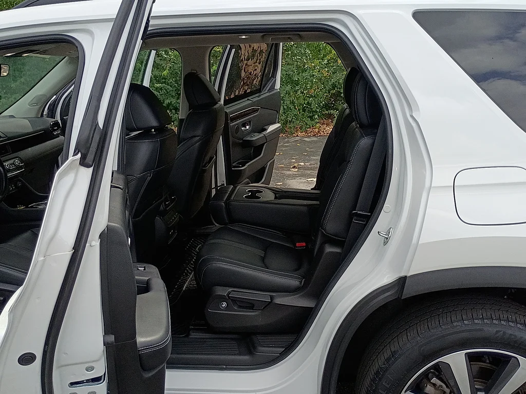 2023 Honda Pilot Touring, photo 12 of 12