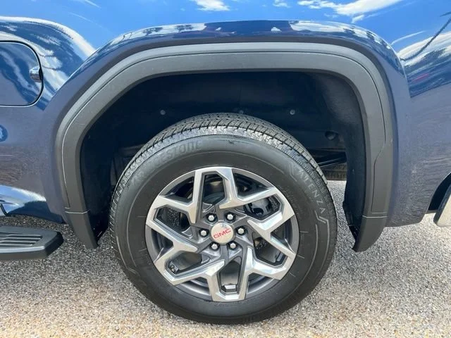 Used 2022 PACIFIC BLUE METALLIC GMC SLT image 10